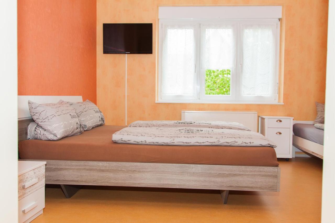 Romantica Rust Luaran gambar